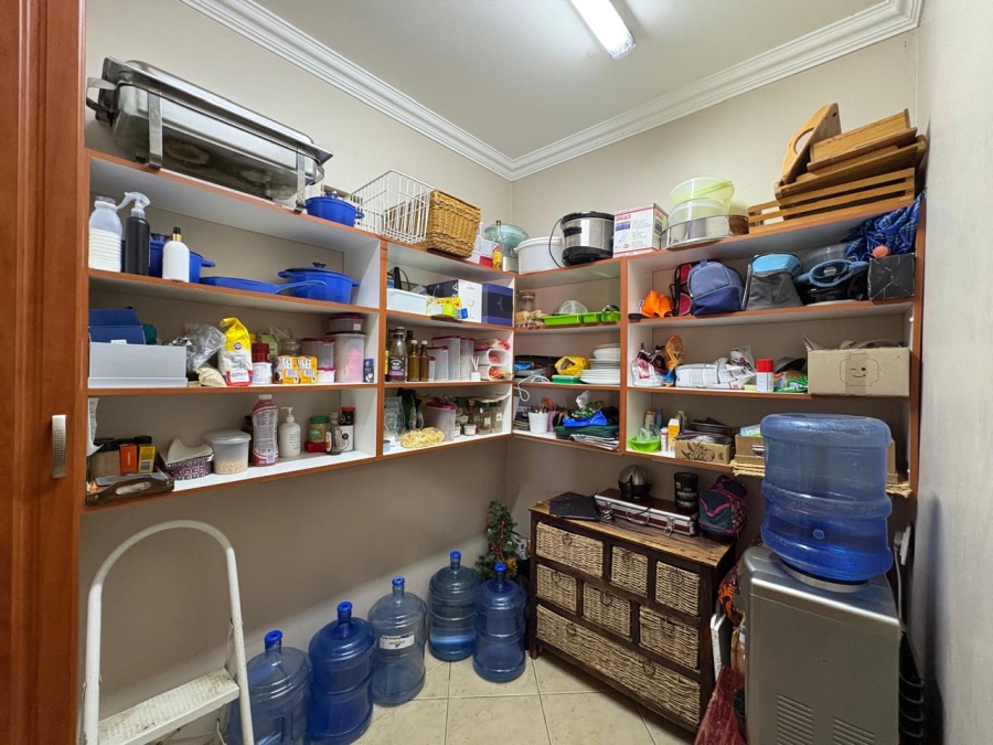4 Bedroom Property for Sale in Hillcrest Northern Cape